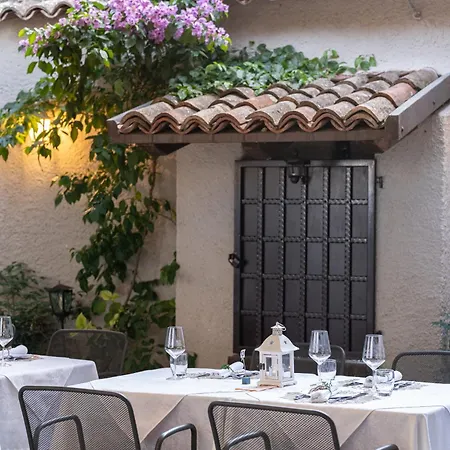 Borgo Dei Poeti Romantik Hotel Manerba del Garda