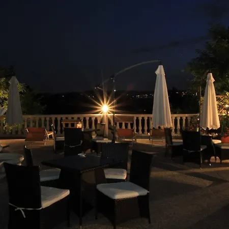 Hotel Borgo Dei Poeti Romantik 4*