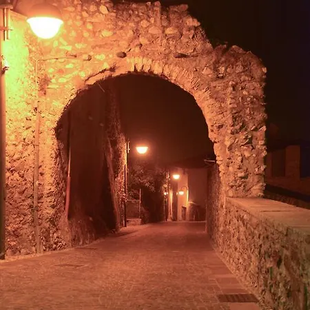 Borgo Dei Poeti Romantik 4* Manerba del Garda