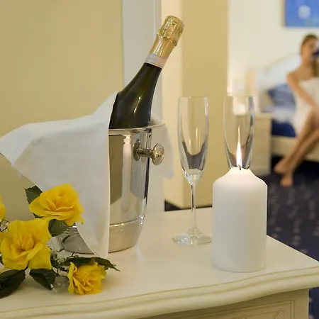 Borgo Dei Poeti Romantik Hotel Manerba del Garda