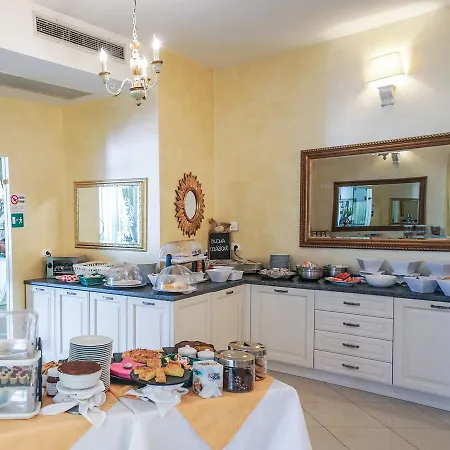 Borgo Dei Poeti Romantik 4* Manerba del Garda